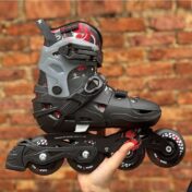 کفش اسکیت بچگانه چرغ دار flying eagle L6 مشکی